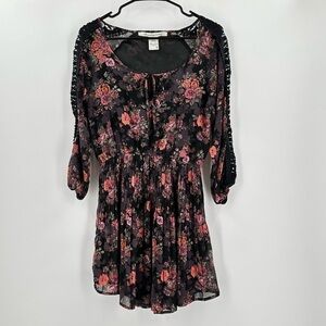 American Rag Women’s Black Floral Flowy Dress w/Crochet Long Sleeves Size Small